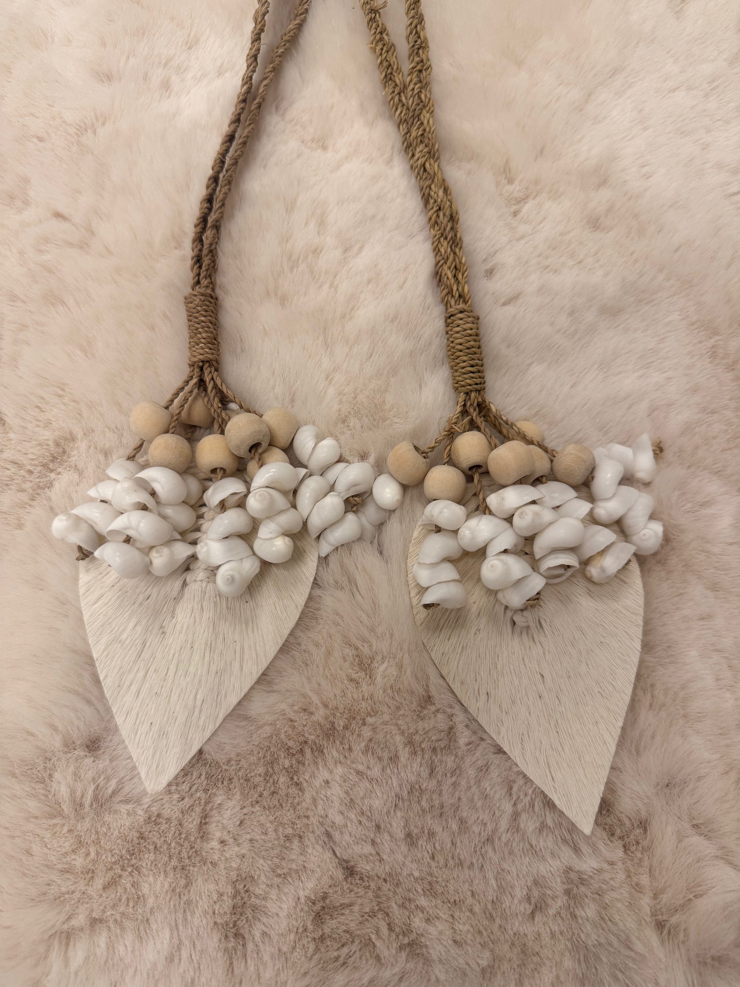 Deurhanger veer met schelpen