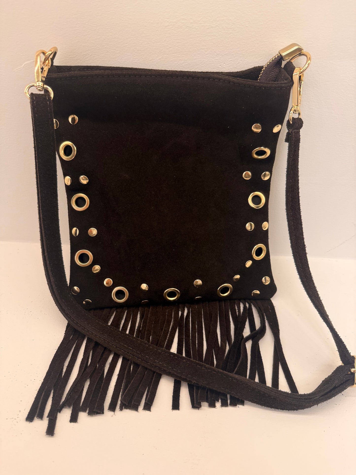 Donkerbruine suede tas