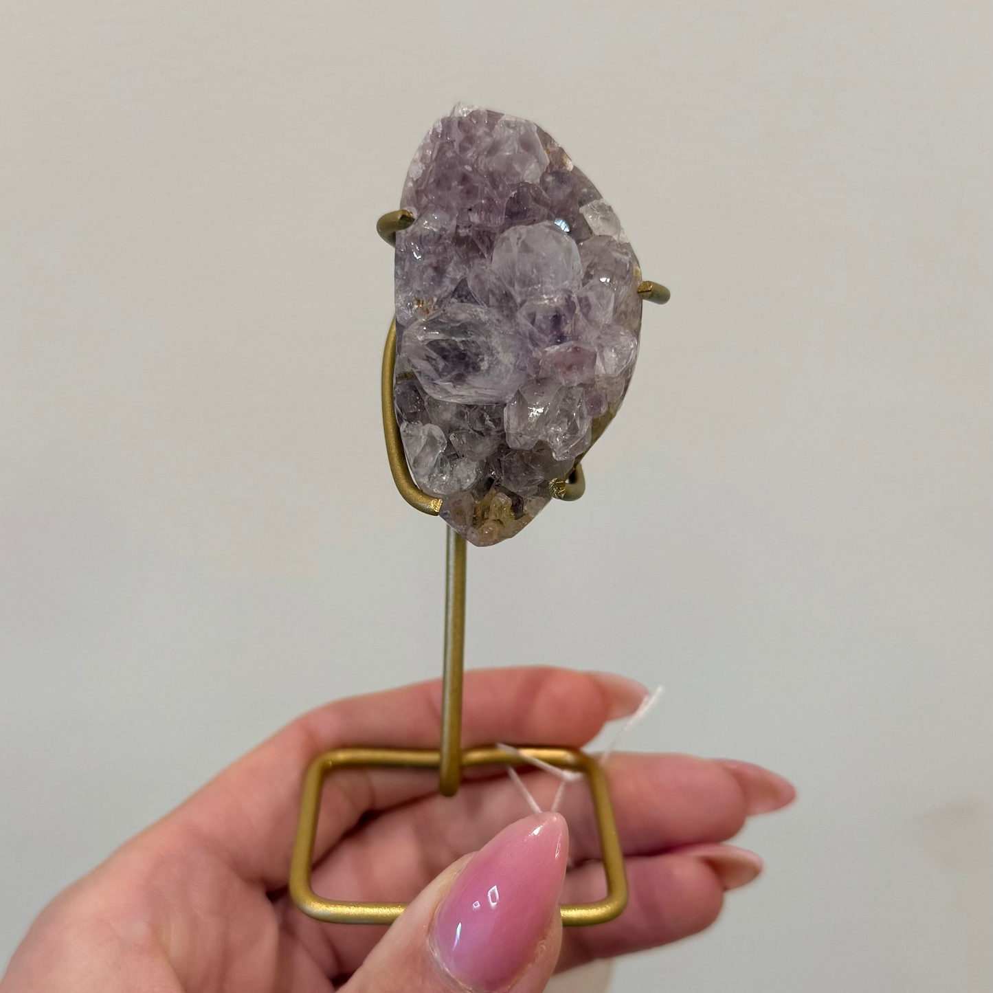 Roze amethist op gouden standaard A kwaliteit