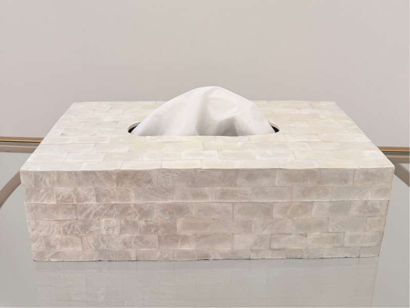 Schelpen tissue box parelmoer goud/wit