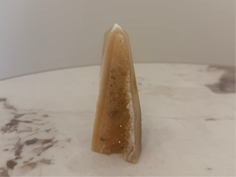 Agaat Obelisk met Druzy