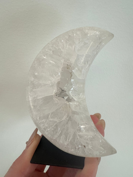 Bergkristal maan op standaard