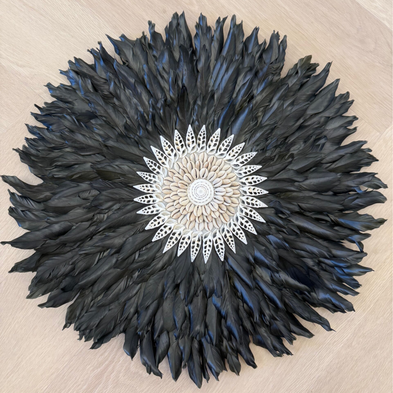 Veren en schelpen wand deco zwart