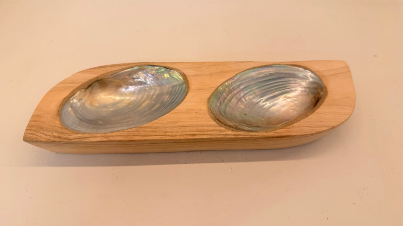 Dubbel schaaltje teak hout/schelp