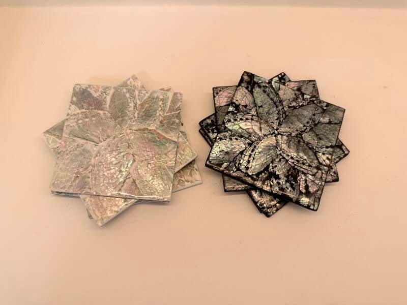 Set van 4 onderzetters abalone licht/donker — Zwart/wit